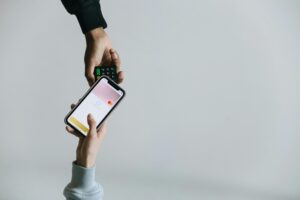 pexels-ivan-samkov-7621140